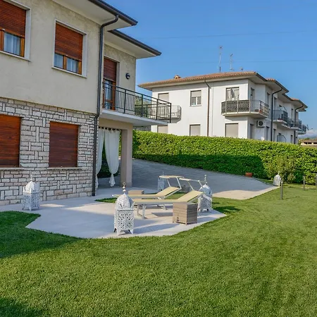 Viola-comoda Villetta A * Caprino Veronese
